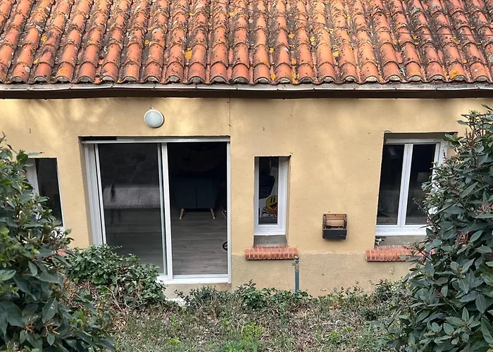 Le Carmagnol Hébergement de vacances *